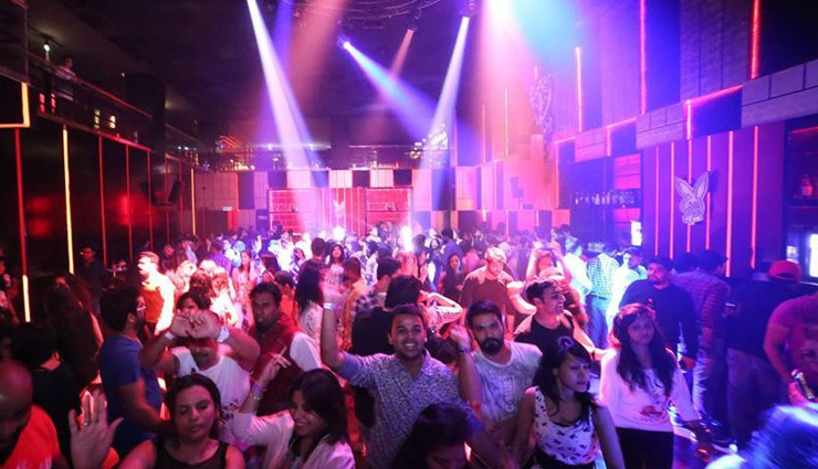 private clubs,youth,millennials,entertainment hub,stand up comedian,music,singing,lifestyle news in hindi