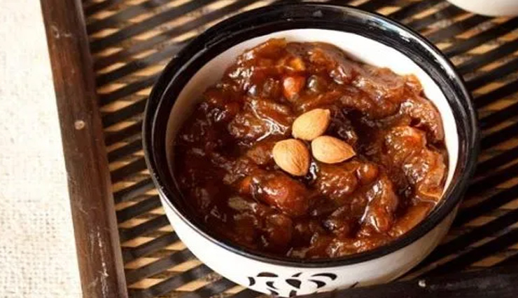 hyderabad,haleem,patthar ke gosht,natu kodi pulusu,osmania biscuit,tala hua gosht,telugu thali,mandi,jouzi halwa,khubani ka meetha,badam ki jaali,must try food in hyderabad,chisines of hyderabad