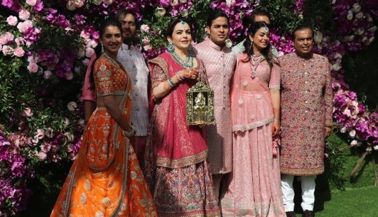 आकाश-श्लोका की शादी की तस्वीरें, वेन्यू पर पहुंचे बॉलीवुड सितारे