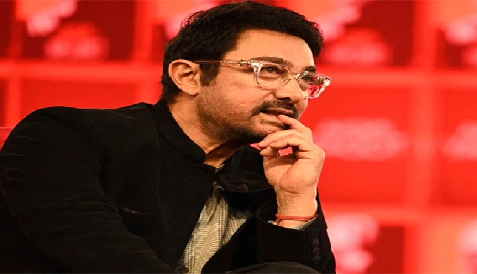 फिर से गायकी में लौटे आमिर खान, बोले- मेरी अगली कॉमेडी फिल्म में दो गाने खुद गा रहा हूं