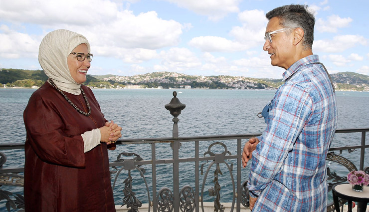 aamir khan,turkish first lady emine erdogan,aamir khan met turkish first lady emine erdogan,aamir khan laal singh chaddha shoot in turky,social media,aamir khan news