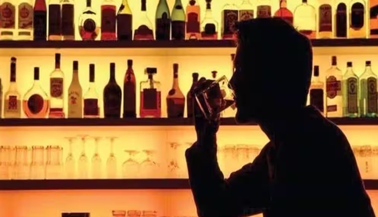 आप सरकार ने फिर लगाई शराब बेचने पर रोक, अब गुरुनानक जयंती पर दिल्ली में रहेगा ड्राई डे