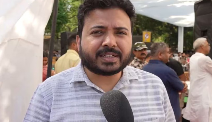 ED के बुलावे पर केन्द्रीय जाँच एजेंसी पहुँचे आप नेता दुर्गेश पाठक, पहले भी कर चुकी है पूछताछ
