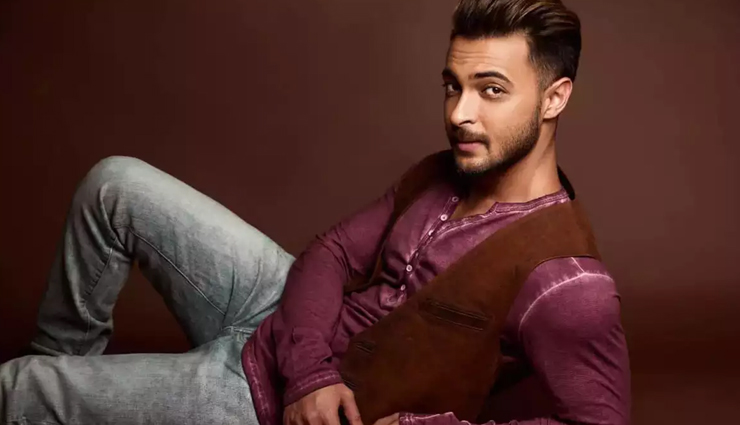 2 News : सलमान के जीजा आयुष ने बर्थडे पर जारी किया ‘रुसलान’ का मोशन पोस्टर, ‘अपूर्वा’ का ट्रेलर भी देखें