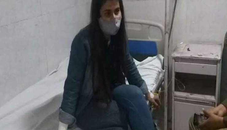 लखनऊ बीजेपी MP कौशल किशोर की बहू ने की सुसाइड की कोशिश, काटी हाथ की नस 