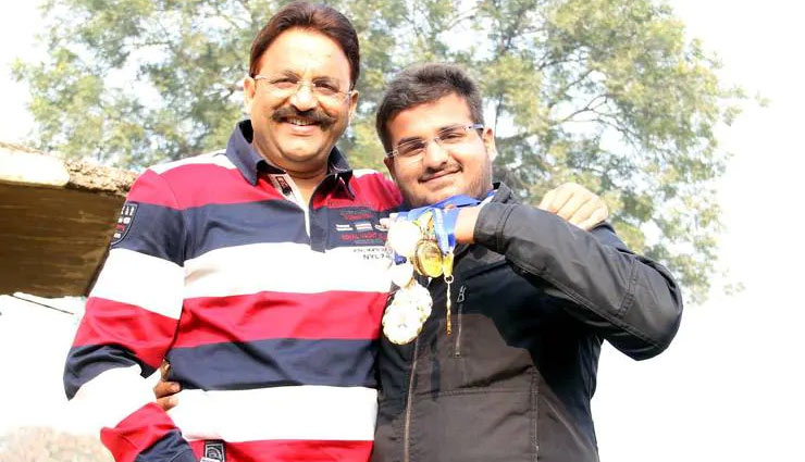 weapon,mukhtar ansari,abbas ansari,delhi,mau,lucknow,news,news in hindi