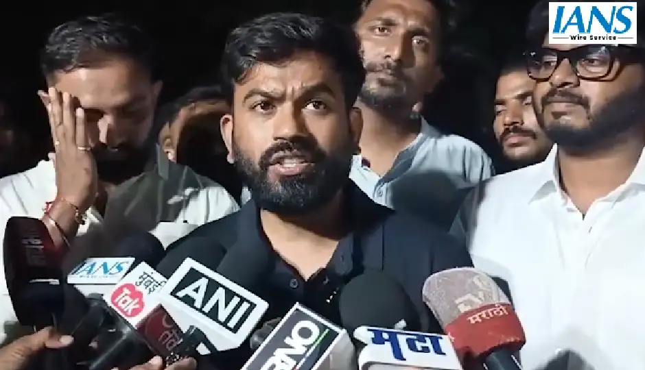 MPSC विवाद के बीच अभिजीत दीपके ने किसके इस्तीफे की कर दी मांग? बढ़ा सियासी दबाव