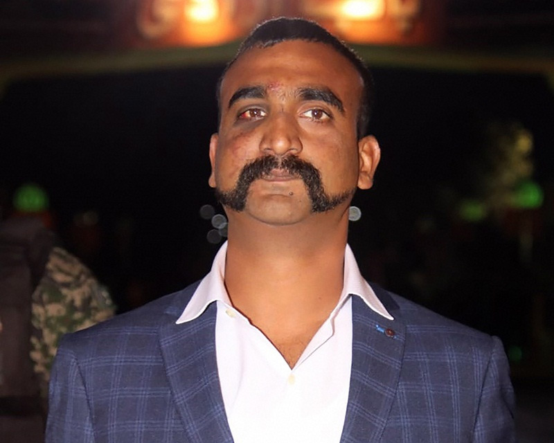 ‘अभिनंदन की मूंछें’ भारत में अगली स्टाइल सनसनी, ट्विटर पर हुई चर्चा abhinandan varthaman,moustache,abhinandan moustache