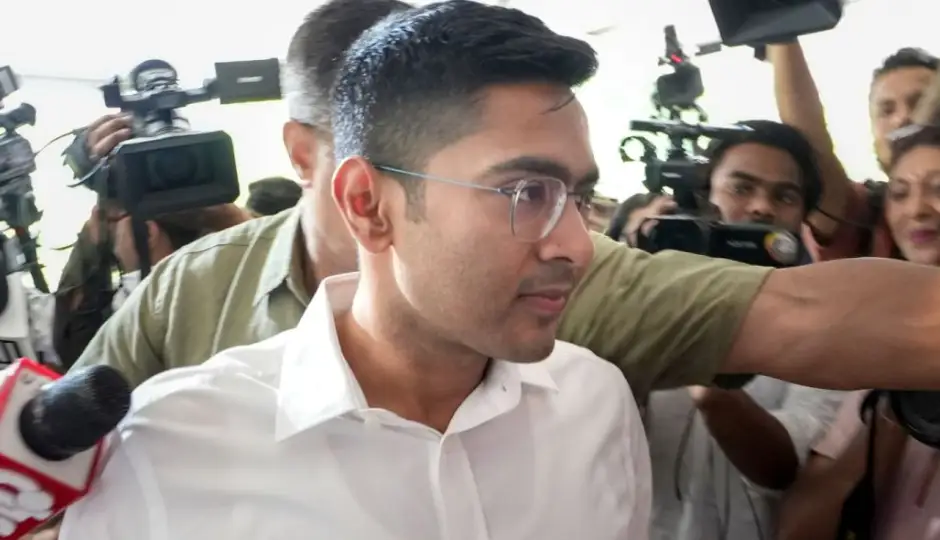तीन समन और हाई कोर्ट की सख्ती के बाद CID मुख्यालय पहुंचे अभिषेक बनर्जी, हस्ताक्षर फर्जीवाड़ा मामले में घंटों चली पूछताछ