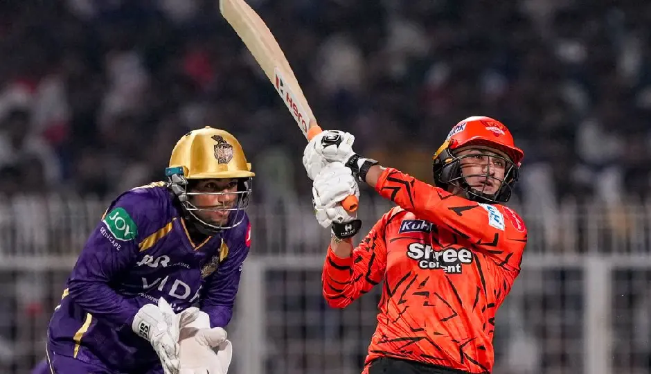 4 चौके, 4 छक्के, 228.57 की स्ट्राइक रेट, अभिषेक शर्मा ने KKR के खिलाफ मचाई धूम