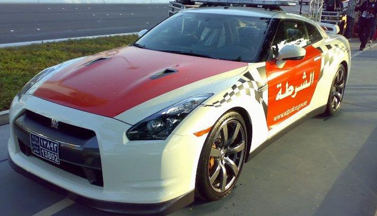 most expensive police cars,expensive police cars in the world,fastest police cars in the world,police cars,dubai police  bugatti veyron,germany mercedes-benz brabus rocket,south africa lamborghini gallardo,qatar porsche panamera,abu dhabi nissan gt r