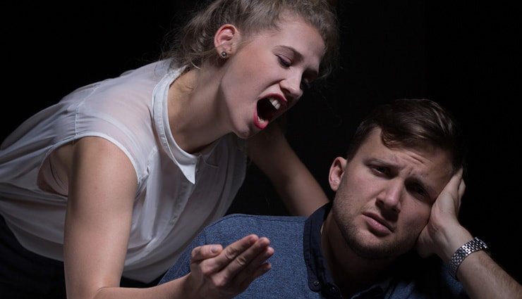 9 Signs That You Have An Abusive Wife