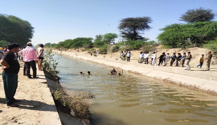 बीकानेर : नहर में पूजन के फूल विसर्जित करने के दौरान हादसा, एक भाई को बचाने के लिए दूसरा भी कूदा