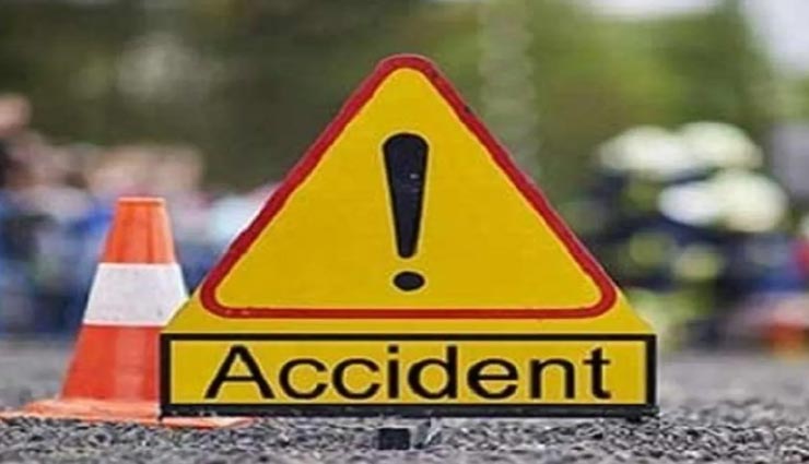 बूंदी : स्पीड ब्रेकर पर अचानक रूका कंटेनर और उसमें घुस गई बाइक, दो युवकों की मौत