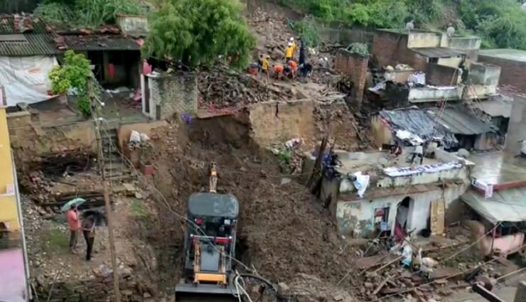 बूंदी में बारिश बन रही आफत, चंबल किनारे बनी सुरक्षा दीवार गिरी घर पर, मकान ढहने से 7 की मौत