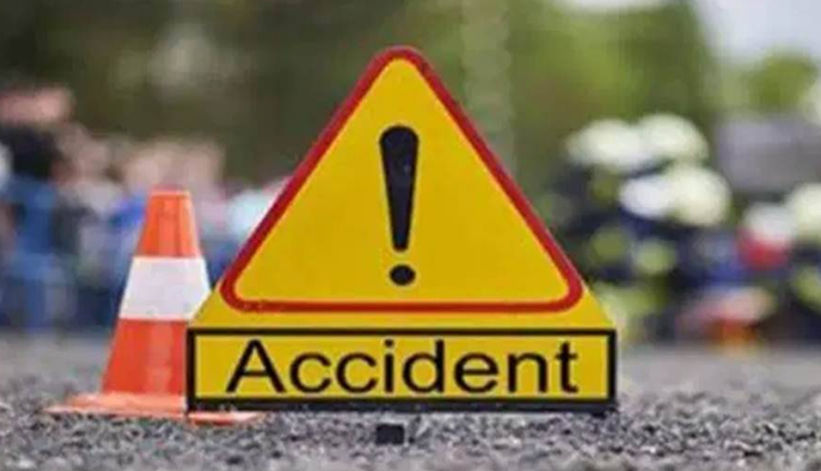 भरतपुर : चेक कर रहे थे ट्रेलर का टायर तभी तेज रफ्तार कार ने मारी टक्कर, तीन की मौत