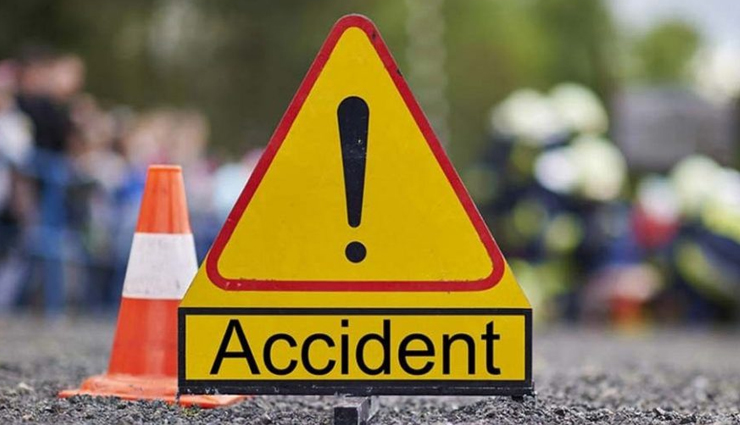 धौलपुर : आई नींद की झपकी और डिवाइडर से टकराकर पलट गई कार, चार दोस्तों में से एक की मौत