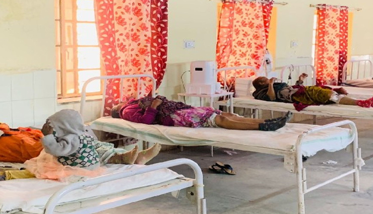 पाली : ट्रेलर और निजी बस के भिडंत की चपेट में आई कार, हादसे में घायल हो गए 26 से ज्यादा लोग 