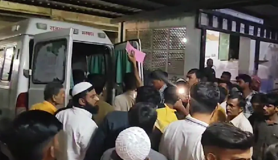 राजस्थान: फलोदी में दर्दनाक सड़क हादसा, मजदूरों से भरी टैक्सी को डंपर ने मारी जोरदार टक्कर, 2 की मौत, 13 घायल