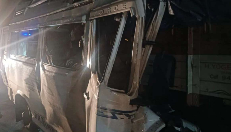 कर्नाटक के हावेरी जिले में दर्दनाक सड़क हादसे में 13 लोगों की मौत, 4 घायल, दो की हालत गम्भीर