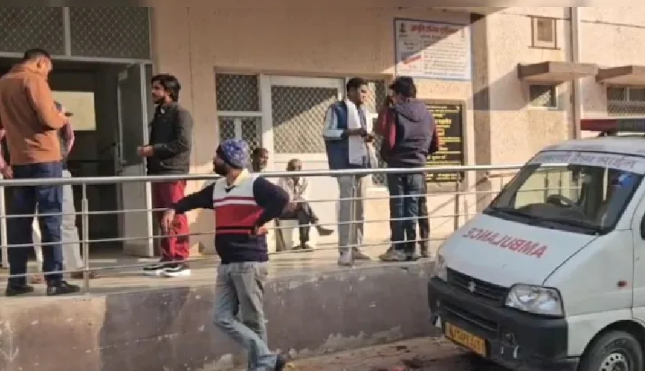 खेत से लौटते समय ट्रेलर ने परिवार को कुचल डाला, तीनों की दर्दनाक मौत; हाईवे पर लगा लंबा जाम