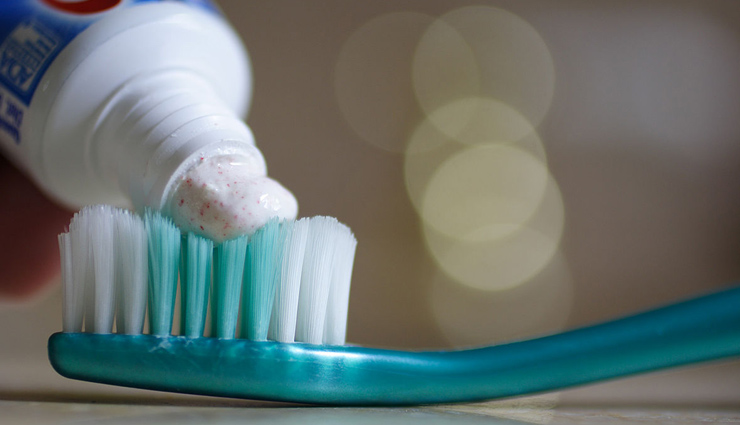 coconut oil,lemon juice,baking soda,toothpaste,honey,baking soda for acne,acne removal tips,beauty tips,skin care tips