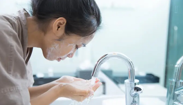 diy face wash,face wash to get acne free skin,skin care tips,beauty tips