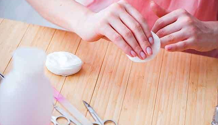 5 Ways To Remove Acrylic Nails at Home 