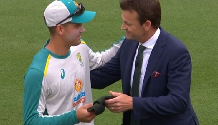 एलेक्स कैरी के समर्थन में आए एडम गिलक्रिस्ट, टीम में वापसी पर कहा