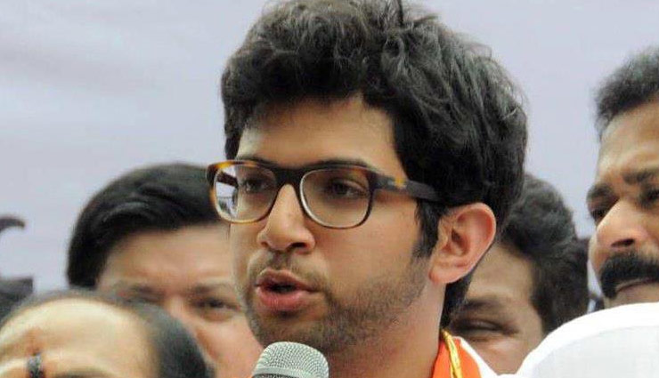 मुबंई : आरे कॉलोनी में पेड़ों की कटाई से भड़के आदित्य ठाकरे, कहा- मेट्रो अधिकारियों की POK भेज देना चाहिए मुबंई : आरे कॉलोनी में पेड़ों की कटाई से भड़के आदित्य ठाकरे, कहा- मेट्रो अधिकारियों की POK भेज देना चाहिए