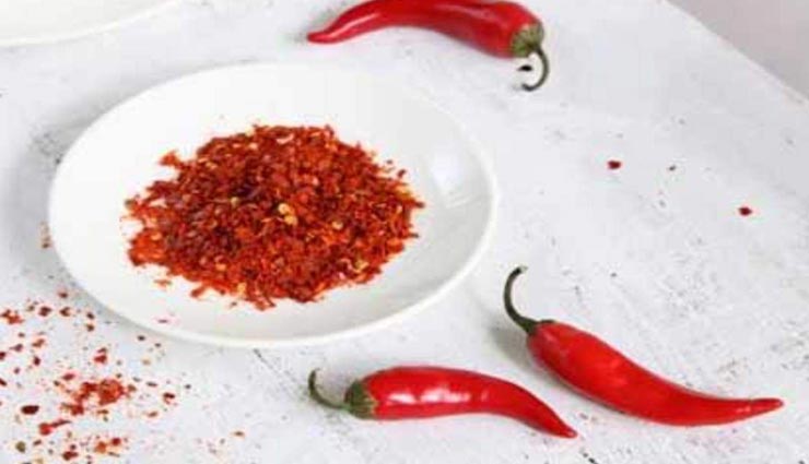 कहीं आप भी तो नहीं कर रहे मिलावटी चीजों का सेवन, इन तरीकों से लगाए इसका पता adulterated food,adulterated food testing,home tips,kitchen tips,methods to detect adulterated things