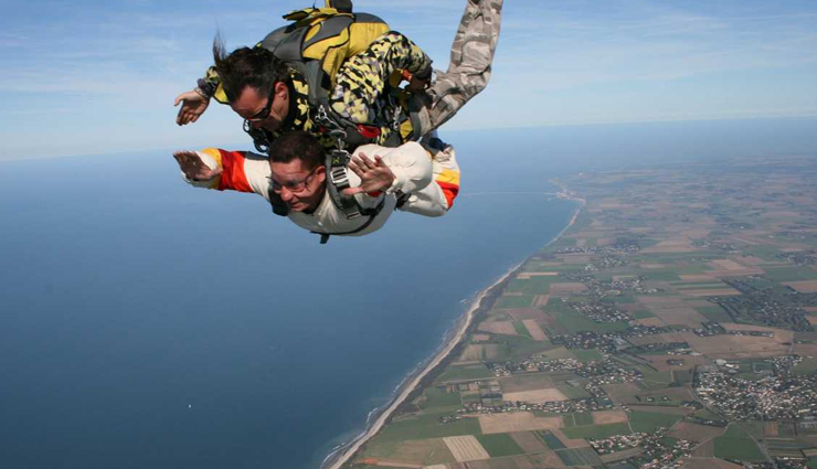 adventure sports,adventure sports to try in india,india,trekking,paragliding,bungee jumping,sky diving,scuba diving,caving