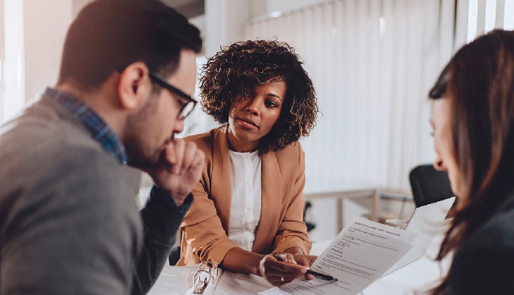 signs of a jealous friend,how to deal with jealous friends,jealousy in friendships,toxic friendship signs,friend feels insecure,spotting envy in friendship,dealing with jealous people,emotional jealousy signs,envy in close relationships,unhealthy friendships