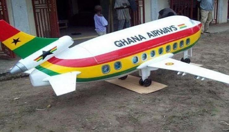 weird news,weird coffins,fantasy coffins,unique craft of ghana