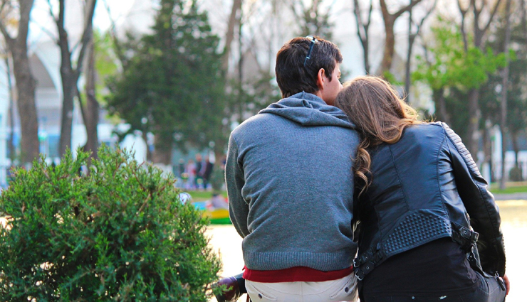 affectionate relationship,expressing affection,love language,affectionate gestures,self-care in relationships,demonstrating love,affectionate communication,love and appreciation,emotional connection,showing gratitude,physical touch in relationships,effective communication in relationships,quality time with partner,active listening,mutual understanding in relationships