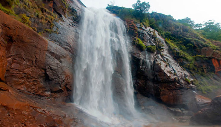 tourist attractions in trichy,best places to visit in trichy,rockfort temple trichy,srirangam temple trichy,jambukeshwar temple trichy,puliyancholai waterfalls,kallanai dam trichy,viralimalai murugan temple,railway museum trichy,st joseph’s church trichy,agaya gangai waterfalls,vekkali amman temple trichy,trichy sightseeing,trichy travel guide,things to do in trichy