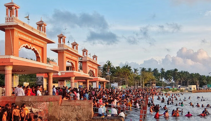 6 must-see places in rameswaram,rameswaram tourist attractions,sri ramanathaswamy temple,ram setu,jatayu theertham,agni theertham,five-faced hanuman temple,kothandaramaswamy temple,top rameswaram destinations,rameswaram travel guide,places to visit in rameswaram,rameswaram pilgrimage sites,tamil nadu tourism,ramayana sites in rameswaram,sacred places rameswaram