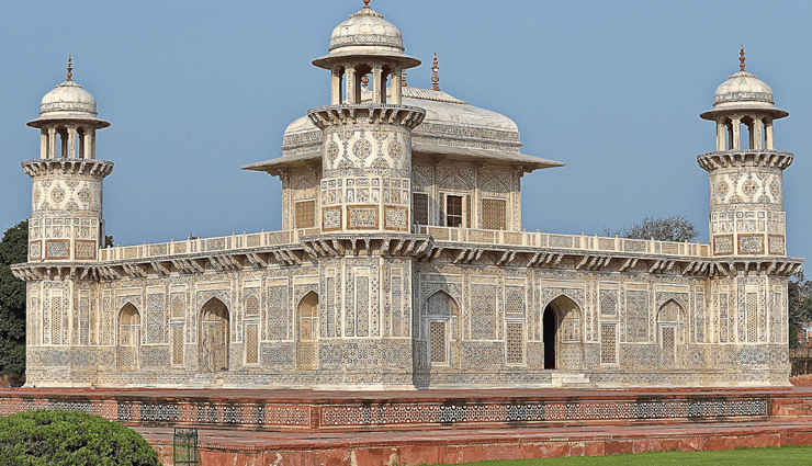 agra,places to visit in agra,tourist destinations in agra,historical places in agra