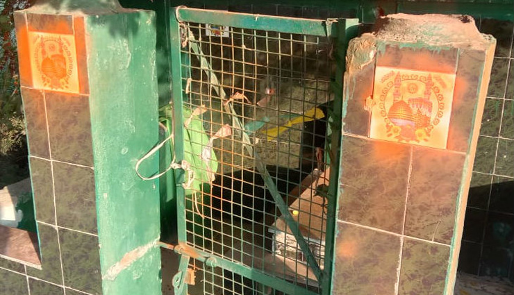 saffron,uttar pradesh,agra,agra mosques,news