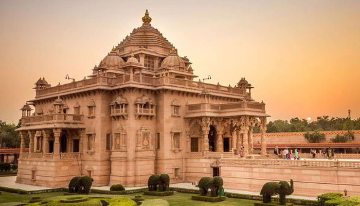 famous places of ahmedabad,major attractions of ahmedabad,holidays,travel,tourism,tourist place of ahmedabad