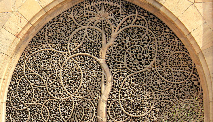 famous places of ahmedabad,major attractions of ahmedabad,holidays,travel,tourism,tourist place of ahmedabad