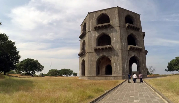 ahmednagar city in maharashtra,maharashtra,tourism,tourism,travel,holidays,tourist places in ahmednagar,major attractions of maharashtra