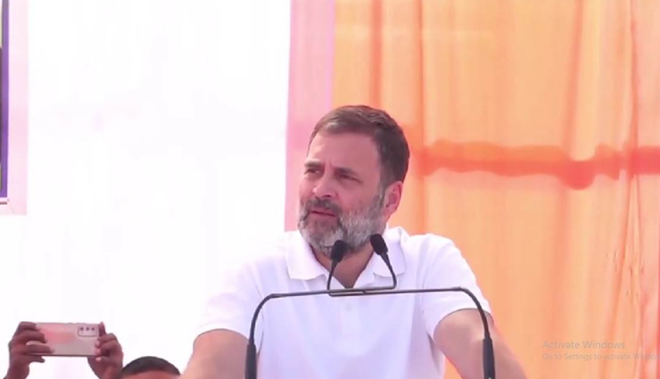 CG Election 2023 : राहुल गांधी ने किया वादा, सरकारी स्कूलों कॉलेजों में KG से लेकर PG तक मुफ्त शिक्षा