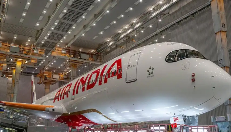 नए लोगो के साथ सामने आया Air India का विमान, कंपनी ने शेयर की तस्वीर