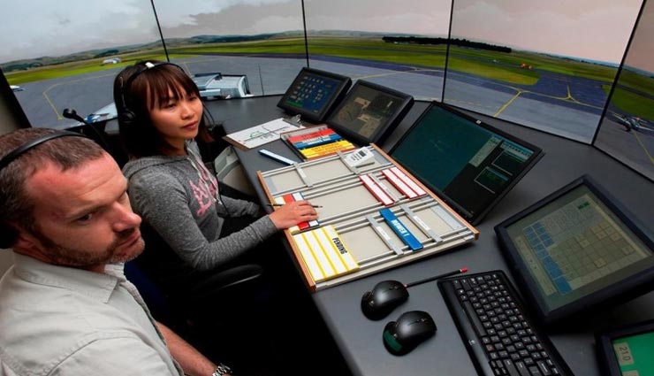 weird news,weird job,new zealand,air traffic controller jobs,job with millions