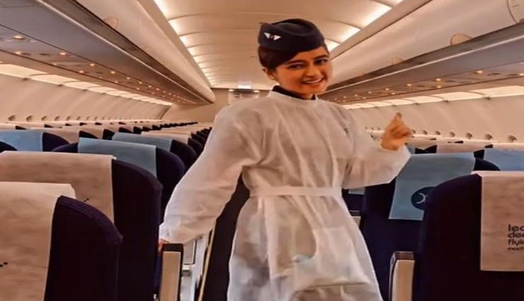लेटेस्ट ट्रेंडी सोंग पर फ्लाइट में एयर होस्टेस का यह डांस बना रहा सभी को दीवाना, आइये देखें VIDEO