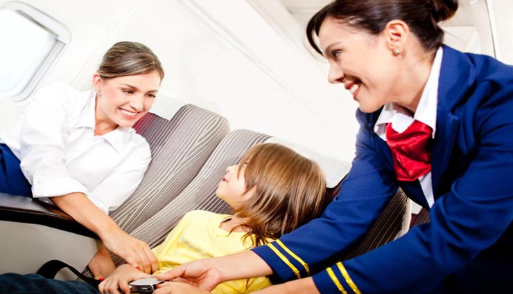 हवाई जहाज में सफ़र के दौरान की अनजान बातें, जिनकी भनक तक नहीं होगी आपको