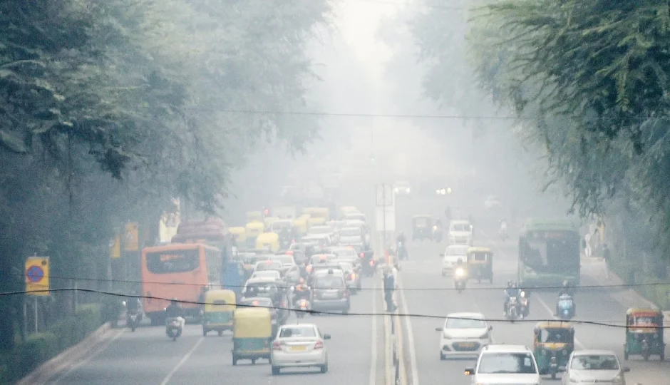 दिल्ली-एनसीआर में सांस लेना हुआ मुश्किल, जहांगीरपुरी में AQI 389, राजधानी फिर बनी गैस चेंबर