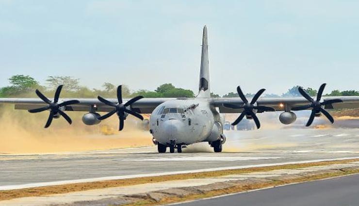 बाड़मेर में बनी देश की पहली हाईवे एयर स्ट्रिप का हुआ सफल ट्रायल, 25 इमरजेंसी स्ट्रिप में से 13 रखी जाएगी सीक्रेट