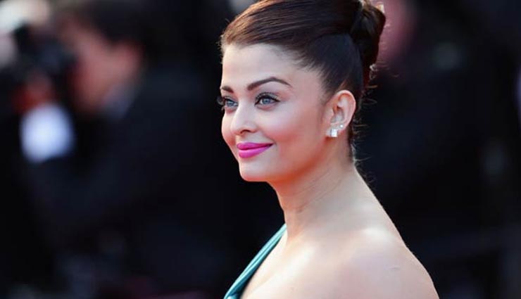 fashion tips,pink lips of bollywood divas,pink lipstick look of bollywood,bollywood divas,lipstick trend,bollywood latest trend